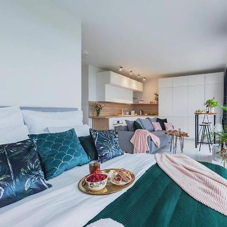Central Warsaw Apartment - Great Location - City View- Slominskiego Eksteriør billede